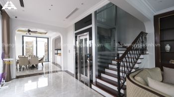 Thang máy gia đình Huy Hoàng nhập khẩu khung nhôm kính quan sát