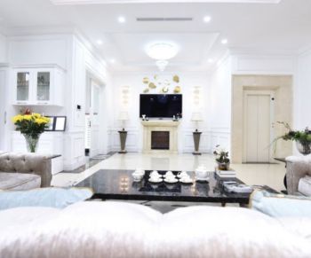 Top các mẫu cửa thang máy đẹp, sang trọng và giá tốt