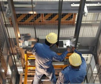 Hướng dẫn cứu hộ thang máy khi thang máy xảy ra sự cố