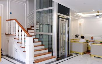 Xu hướng thiết kế nhà vừa thang máy và thang bộ an toàn