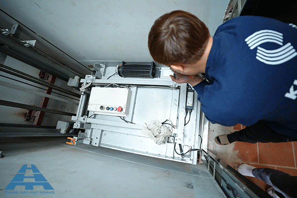 huy hoàng đơn vị lắp đặt thang máy gia đình uy tín