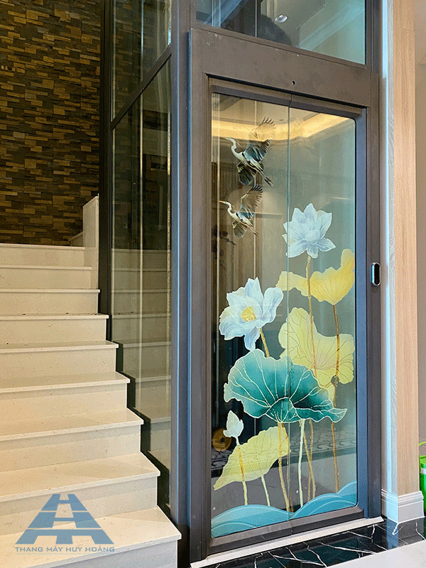 sơ lược về mẫu hoa văn cửa thang máy