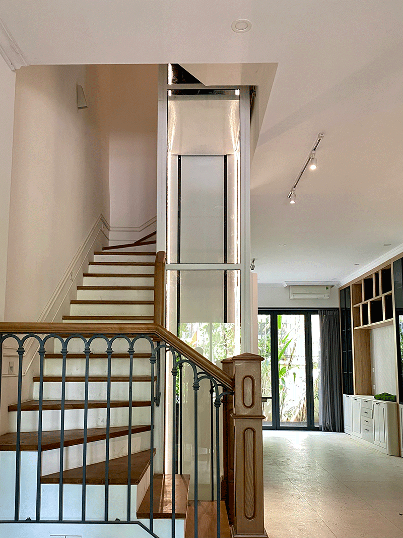 Thang máy Huy Hoàng Luxury Lê Nguyễn Đoan Trang 2