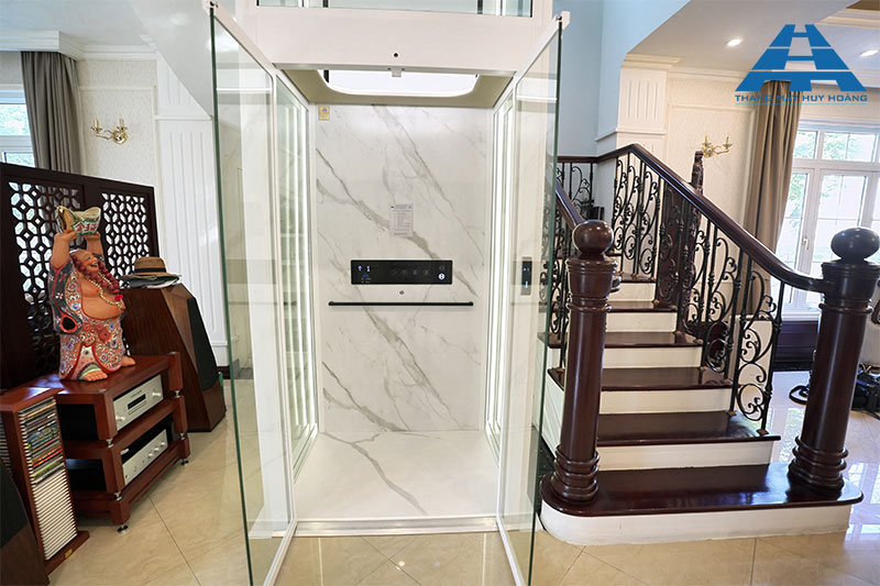 công trình thang máy nhập khẩu huy hoàng luxury