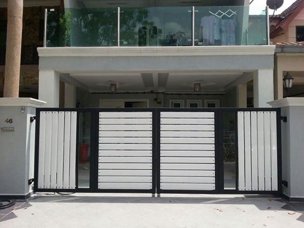 mẫu cổng inox 4 cánh đẹp lung linh