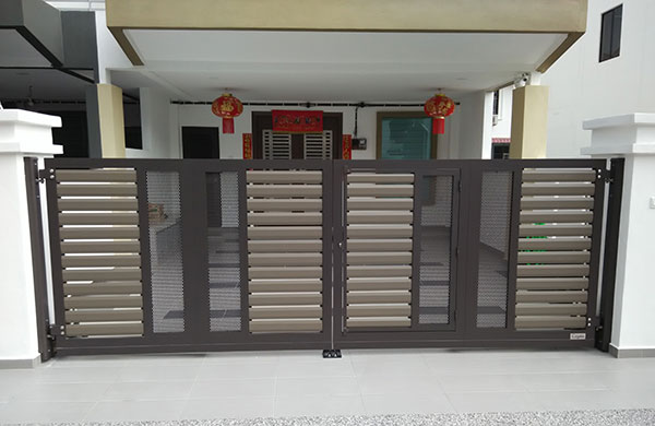 mẫu cổng inox 4 cánh hiện đại
