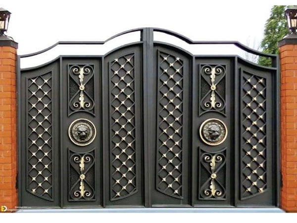 mẫu cổng nhà phố 5m theo hướng