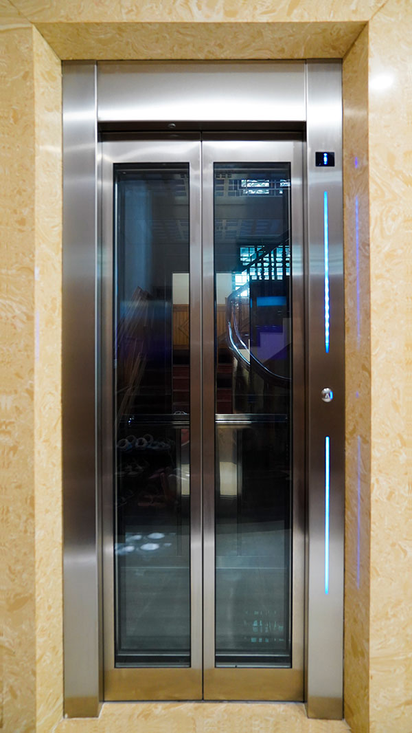 những yếu tố ảnh hưởng đến giá thang máy chung cư mini