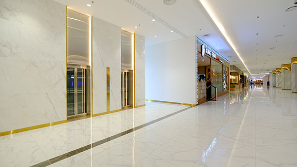 thang máy công cộng là gì