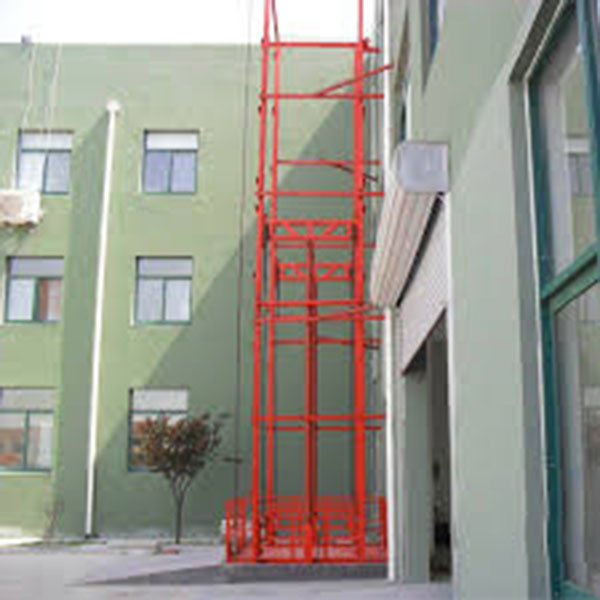 thang máy công nghiệp tời hàng mini