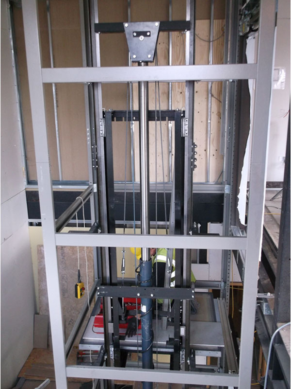 ưu điểm khung thép thang máy