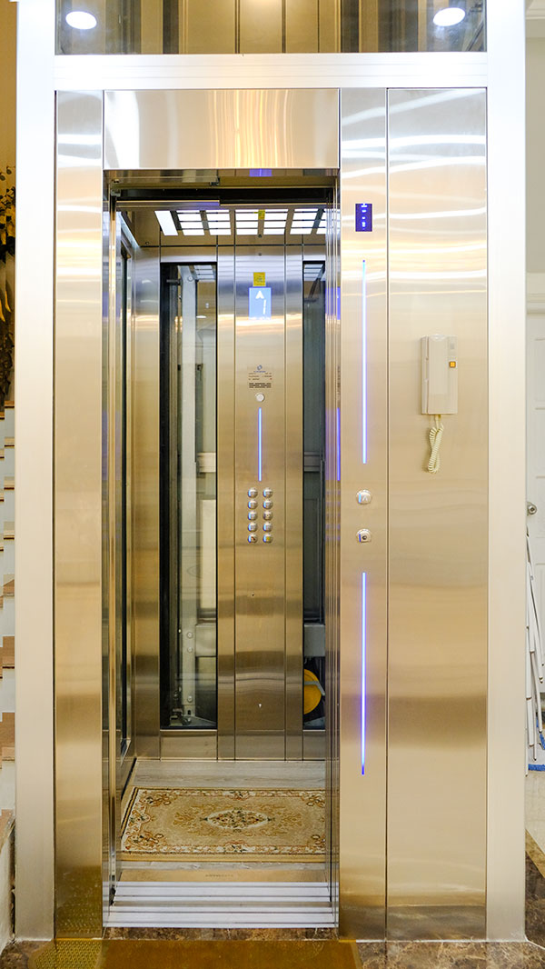 cách chọn thang máy cho nhà 30m2