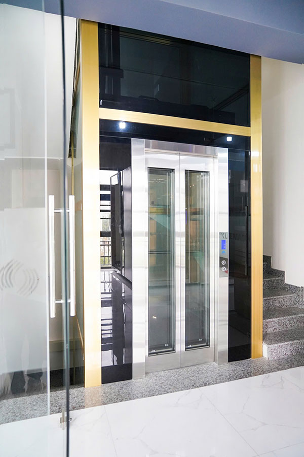 mẫu thiết kế nhà 50m2 có thang máy hiện đại
