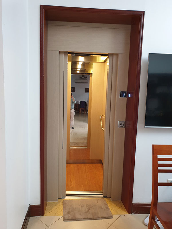 mẫu thiết kế nhà 50m2 có thang máy được ưa chuộng