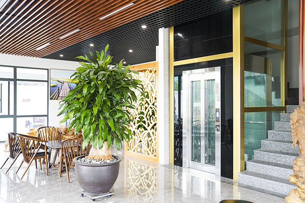 Lợi ích khi thiết kế nhà 5x10m có thang máy